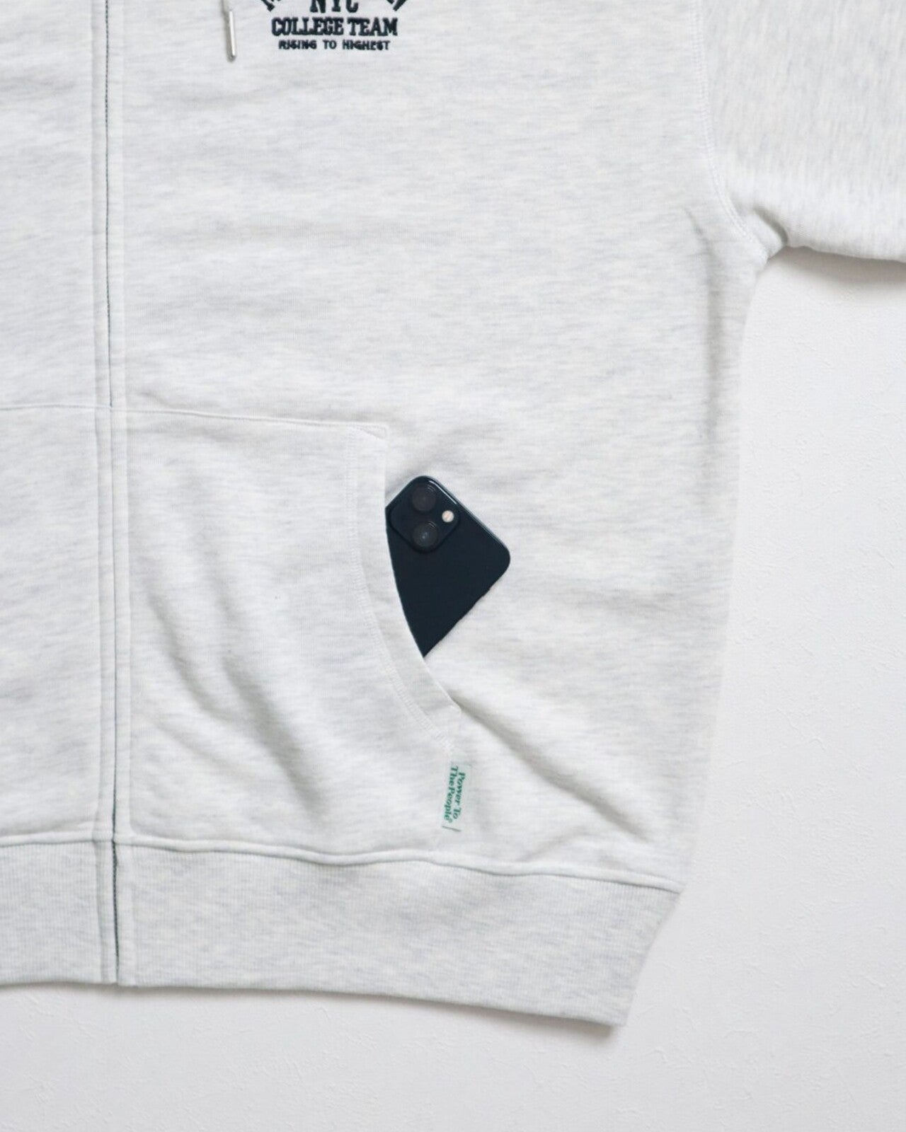 POWER TO THE PEOPLE カレッジロゴ虎ジップパーカー KINARI