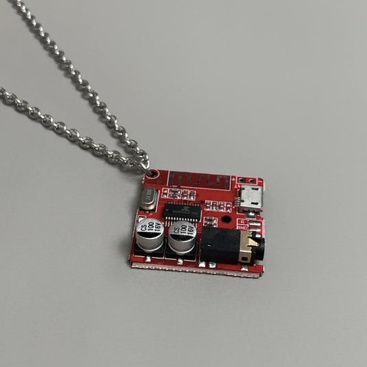 Basis 機械 ネックレス RED