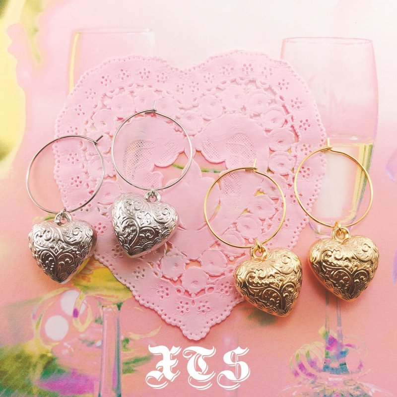 XTS Retro Heart Hoop Earrings SILVER GOLD