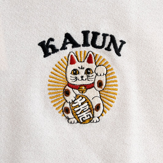 POWER TO THE PEOPLE JAPAN Series 梨地 和柄ワンポイント 刺繍 Tシャツ 招き猫 OFF WHITE