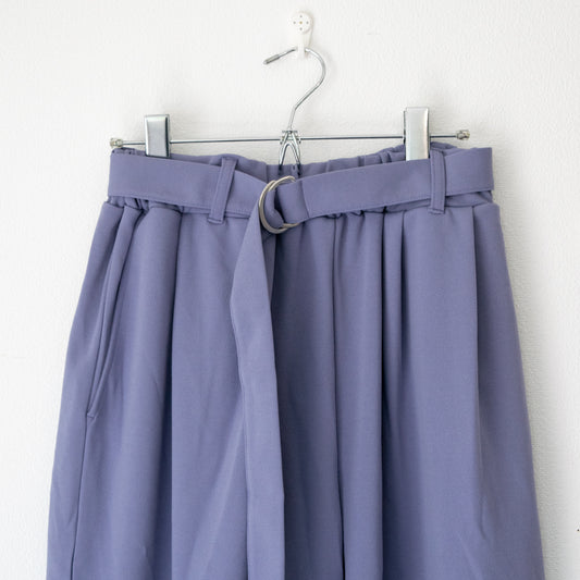Wide silhouette pants with loose belt MinoriTY GRAY PURPLE