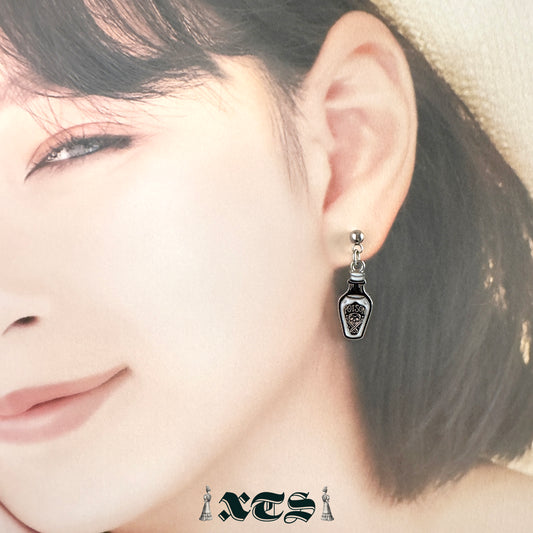 XTS Poison Bottle Skull Pierced Earrings TS0309