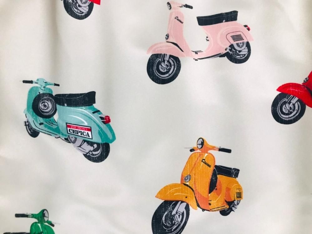 doll up oops レトロバイクプリントタックスカート