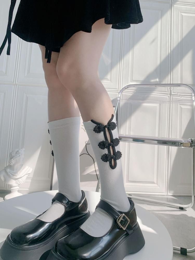 チャイナボタン 長め丈 ソックス WHITE