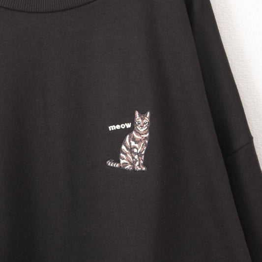 CAT 猫 ワンポイント刺繍 スウェットトップ CHARCOAL