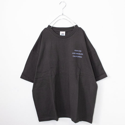 VISION STREET WEAR 3-frame illustration oversized T-shirt BLACK