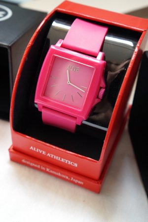 Alive Athletics Watch EASY Magenta