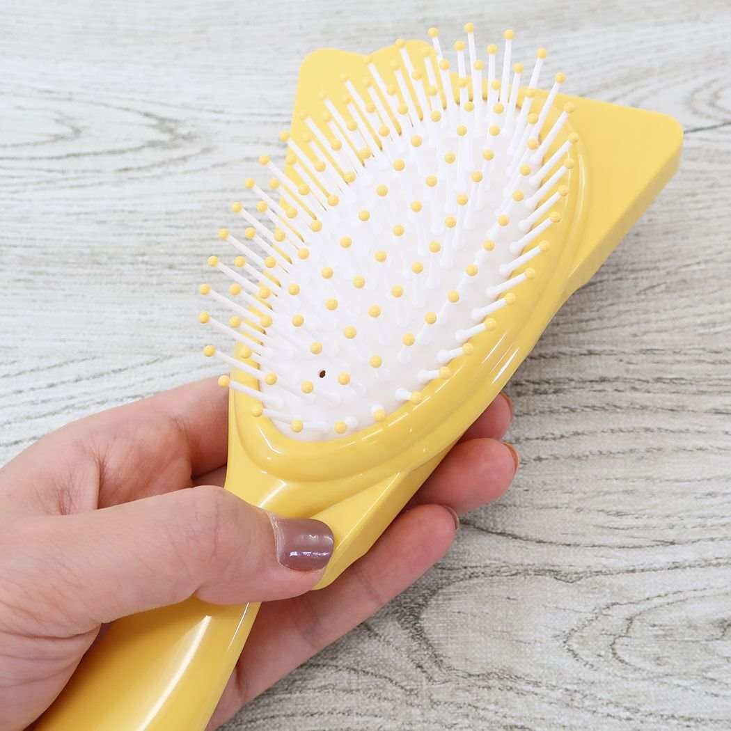 Tom and Jerry Die Cut Hair Brush CHEESE