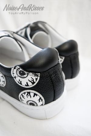 MISHKA KEEP WATCH DOT SHOES