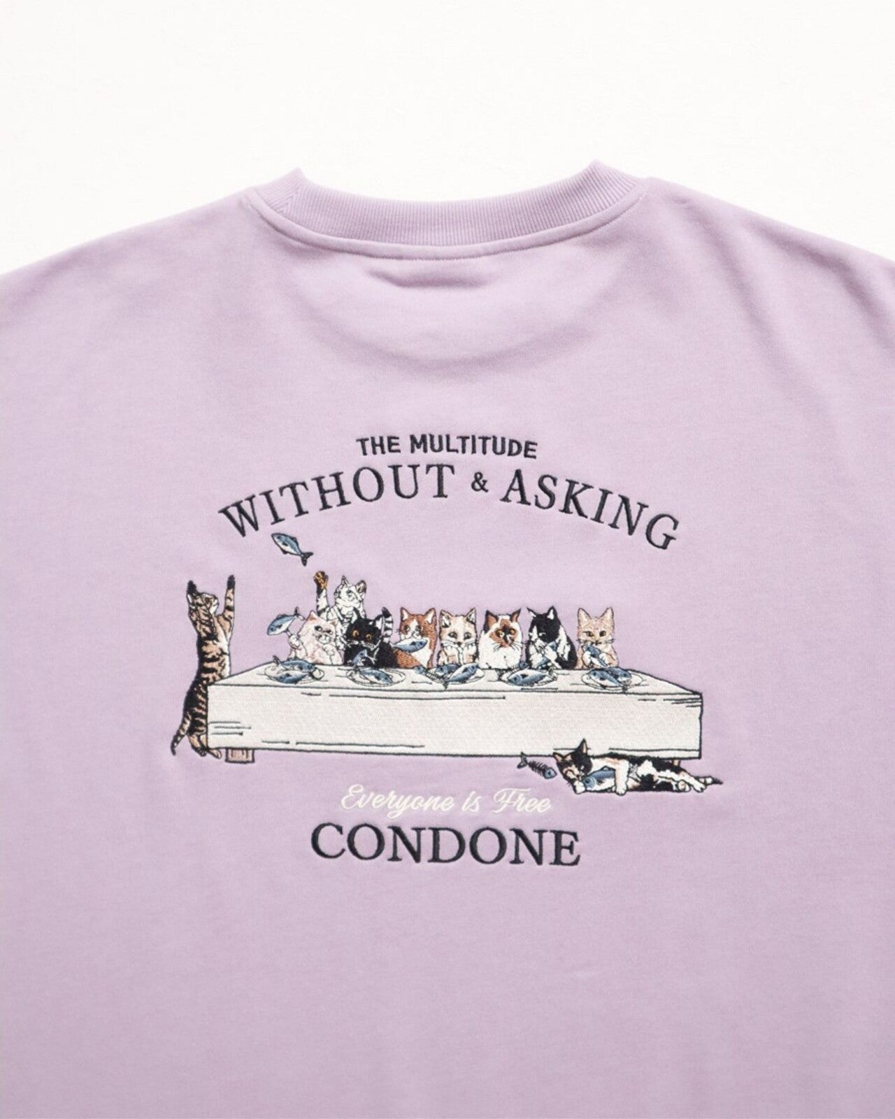 POWER TO THE PEOPLE ディナー猫刺繍スウェット PURPLE