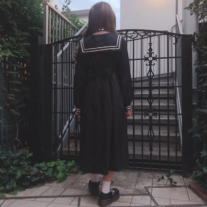 蝶々ワッペンセーラーワンピース BLACK