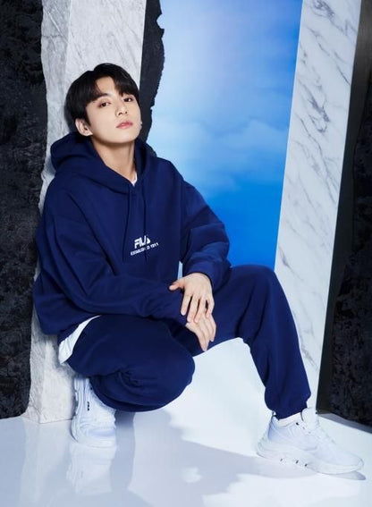 FILA【Find your Basics】BTS着用モデルパーカー NAVY ネイビー