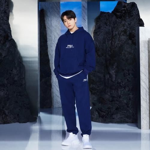 FILA【Find your Basics】BTS着用モデルパーカー NAVY ネイビー