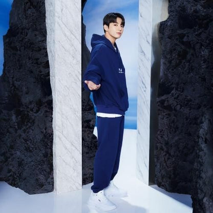 FILA【Find your Basics】BTS着用モデルパーカー NAVY ネイビー