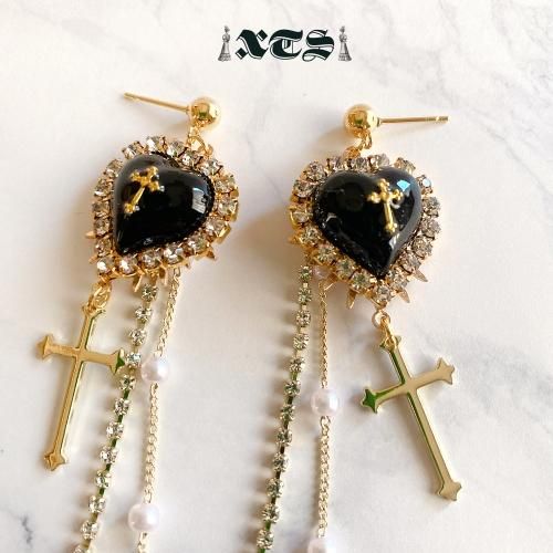 XTS クロスハート チェーン ピアス Gold/Black TS0220