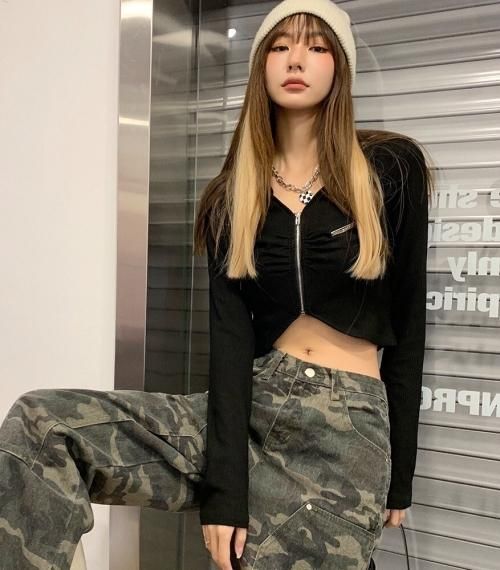 メタルプレートシャーリングリブトップス BLACK