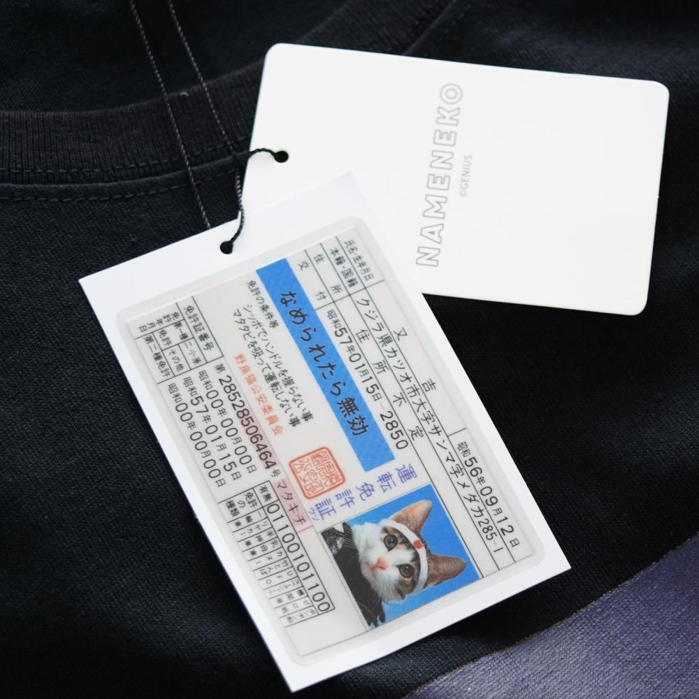 なめ猫 バックフォトオーバーシルエット 半袖Tシャツ BLACK