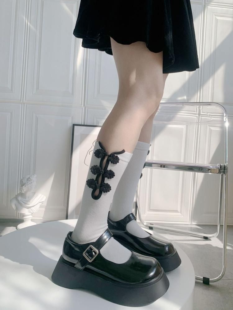 チャイナボタン 長め丈 ソックス WHITE
