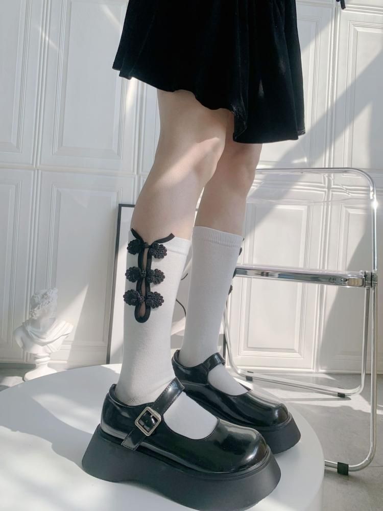 チャイナボタン 長め丈 ソックス WHITE