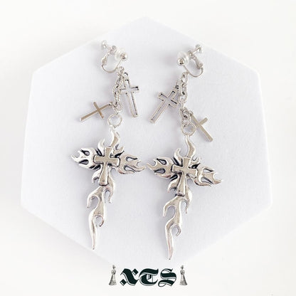 XTS ファイヤークロス Fire Cross イヤリング SILVER TS0253