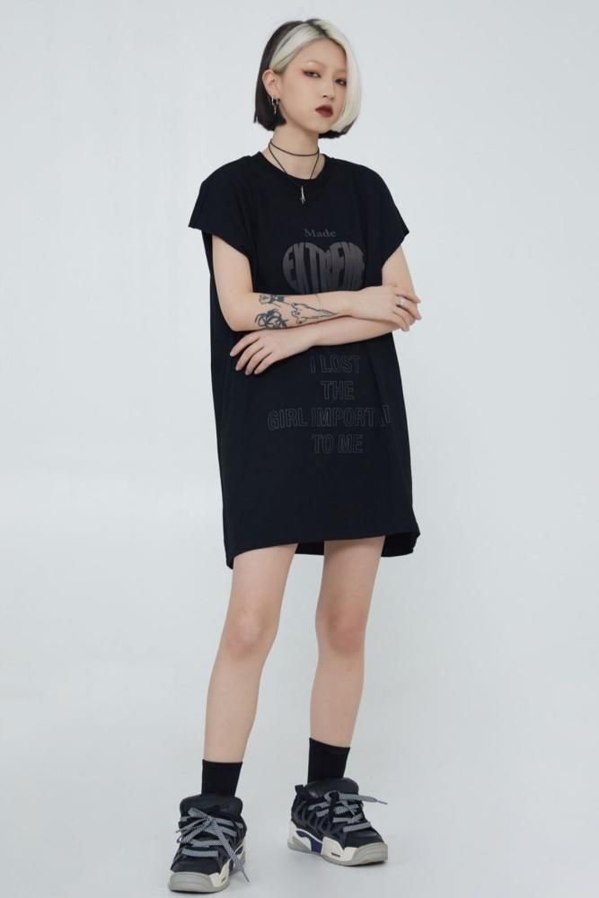 MADE EXTREME BLACK AIR ロゴ カットオフタンクトップ BLACK