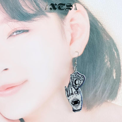 XTS タトゥーハンド Tattoo Hand With Planchette ピアス TS0264