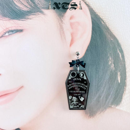 XTS 棺桶 Coffin Ouija Board Ribbon ピアス TS0265