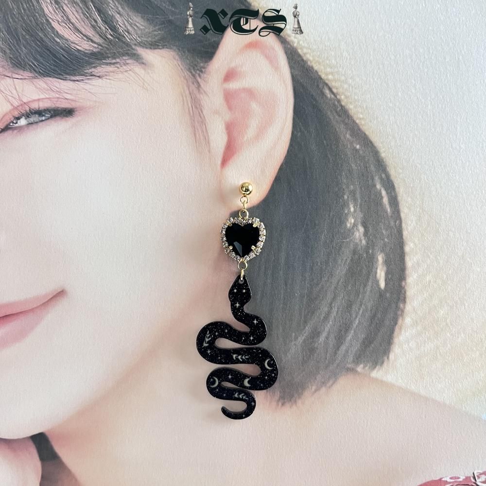XTS Shiny Heart Snake ピアス イヤリング BLACK TS0304