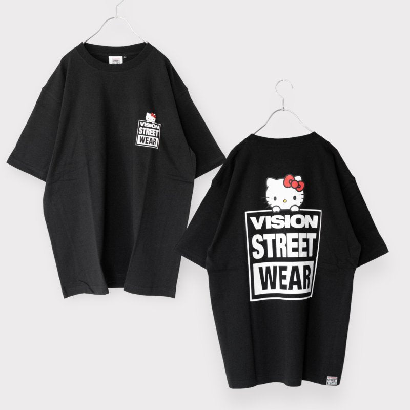 VISION STREET WEAR x HELLO KITTY マグロゴ Tシャツ BLACK