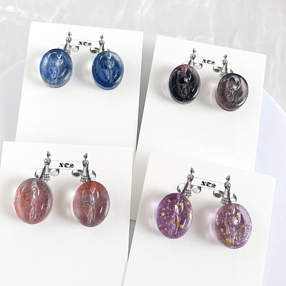 TULIP RETRO ガラス スタッド ピアス RED
