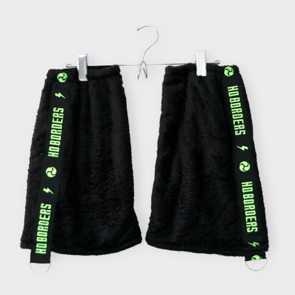 ACDC RAG 渦雷 CYBER PUNK モコモコレッグウォーマー BLACK GREEN