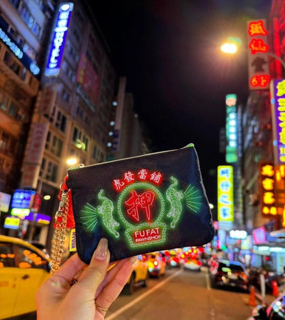 MYUUA ミューア TIGER HONG KONG TISSUE POUCH（虎）（香港　虎ネオンポーチ）