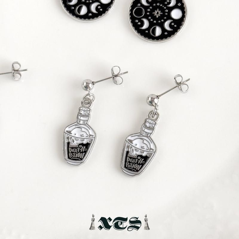 XTS Poison Bottle スカル ピアス イヤリング TS0309