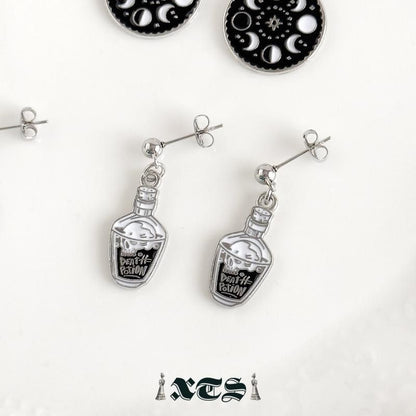 XTS Poison Bottle スカル ピアス イヤリング TS0309