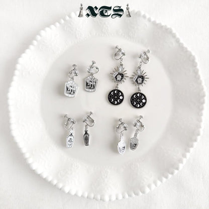 XTS Poison Bottle 月 ピアス イヤリング TS0309