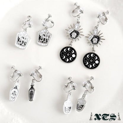 XTS Poison Bottle 月 ピアス イヤリング TS0309