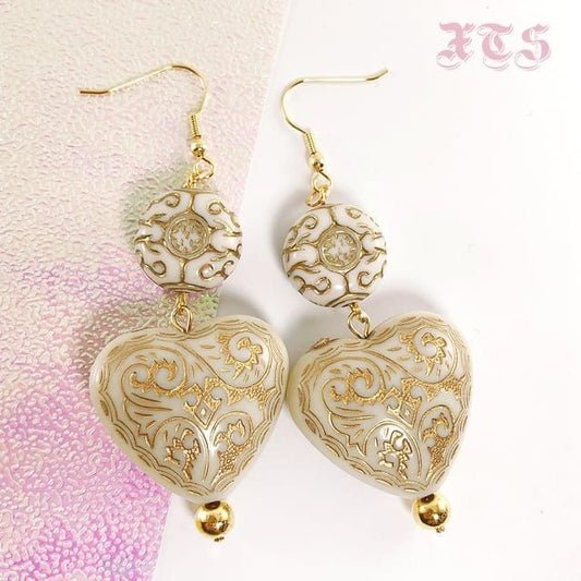 XTS ビッグハート レトロ イヤリング ピアス WHITE