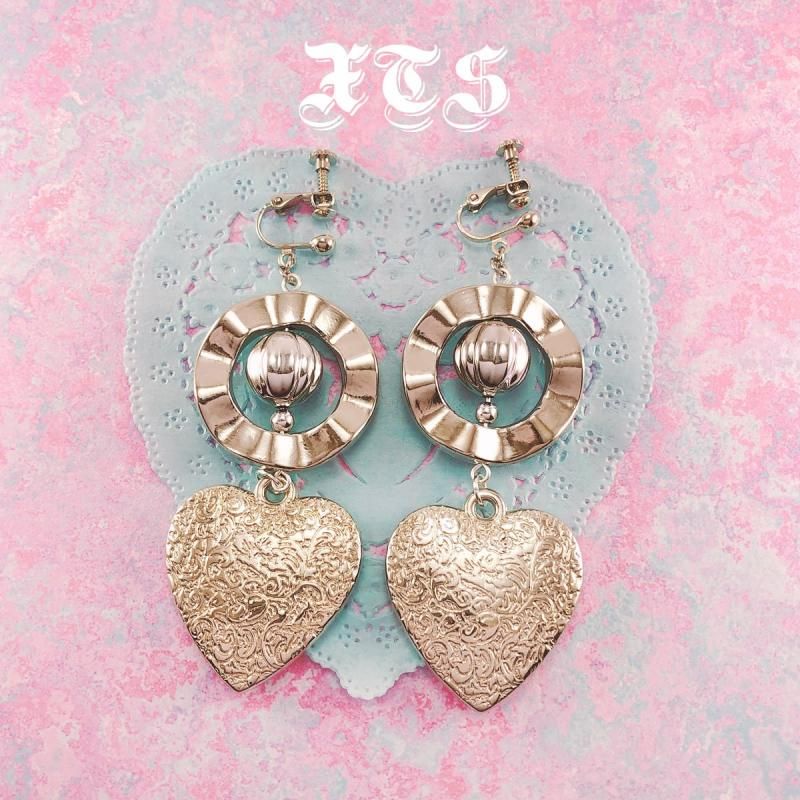 XTS Big Heart Frame Pierced Earrings