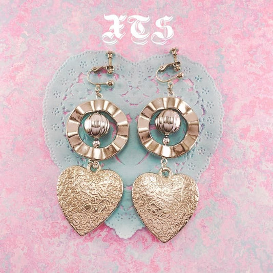 XTS Big Heart Frame Pierced Earrings