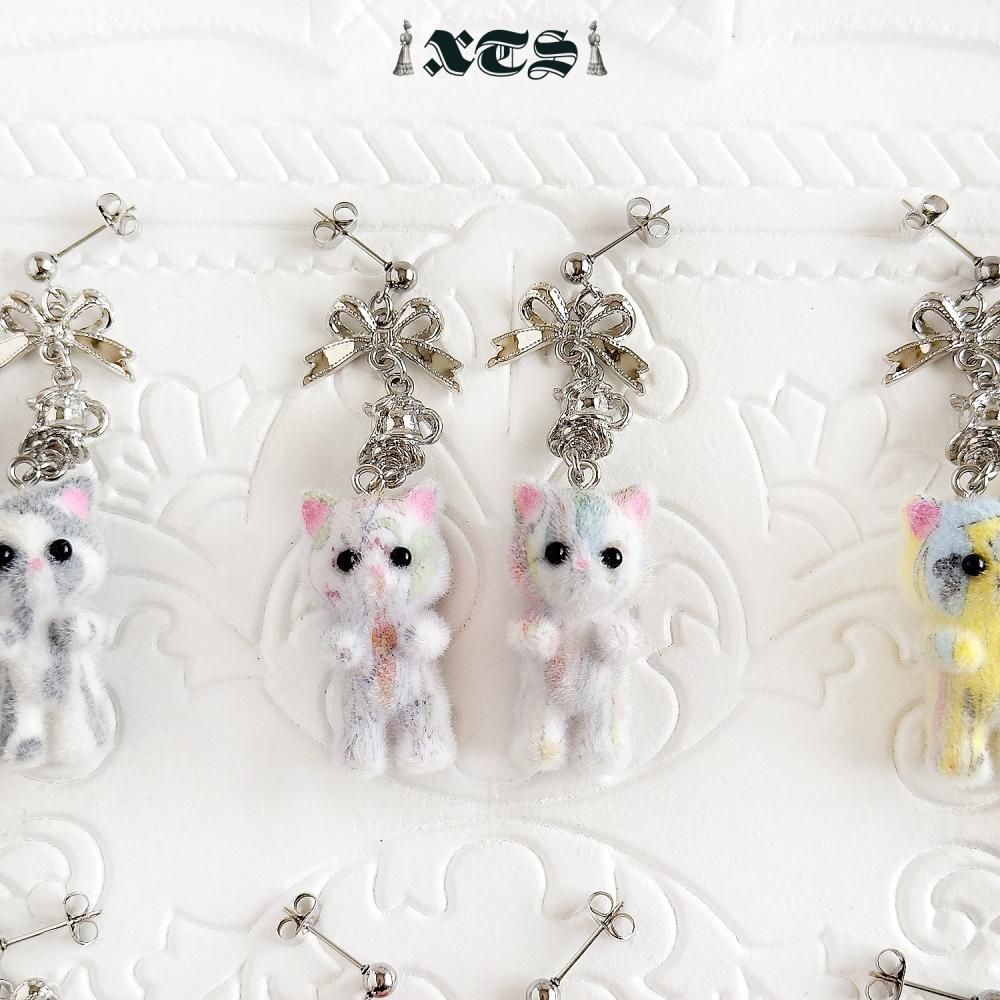Flocky Cat 猫マスコット ピアス＆イヤリング WHITE COLORFUL