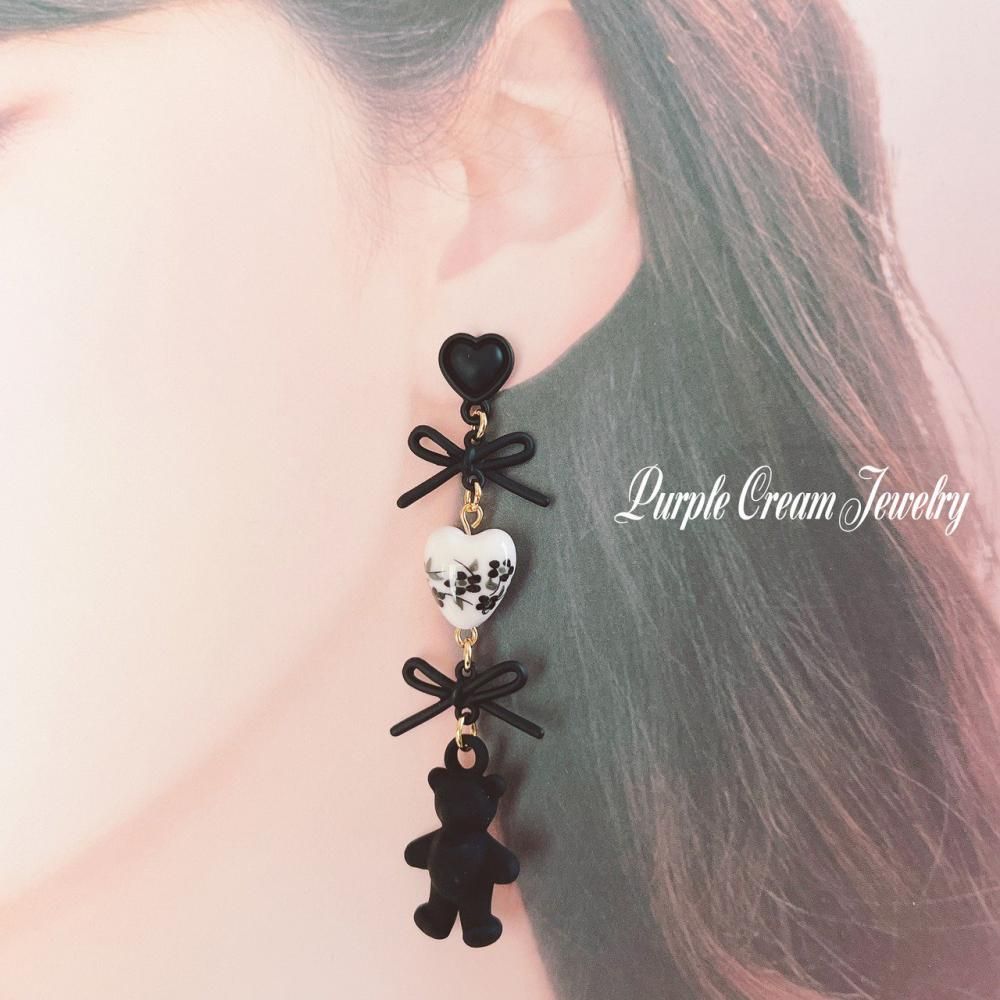 Purple Cream ブラックフラワーハートビーズ&ベアファンシーピアス・イヤリング P1594
