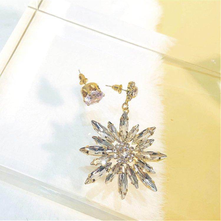 アシンメトリー BIG フラワー ピアス