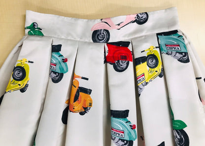 doll up oops レトロバイクプリントタックスカート