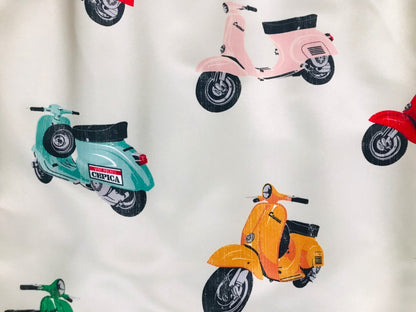 doll up oops レトロバイクプリントタックスカート