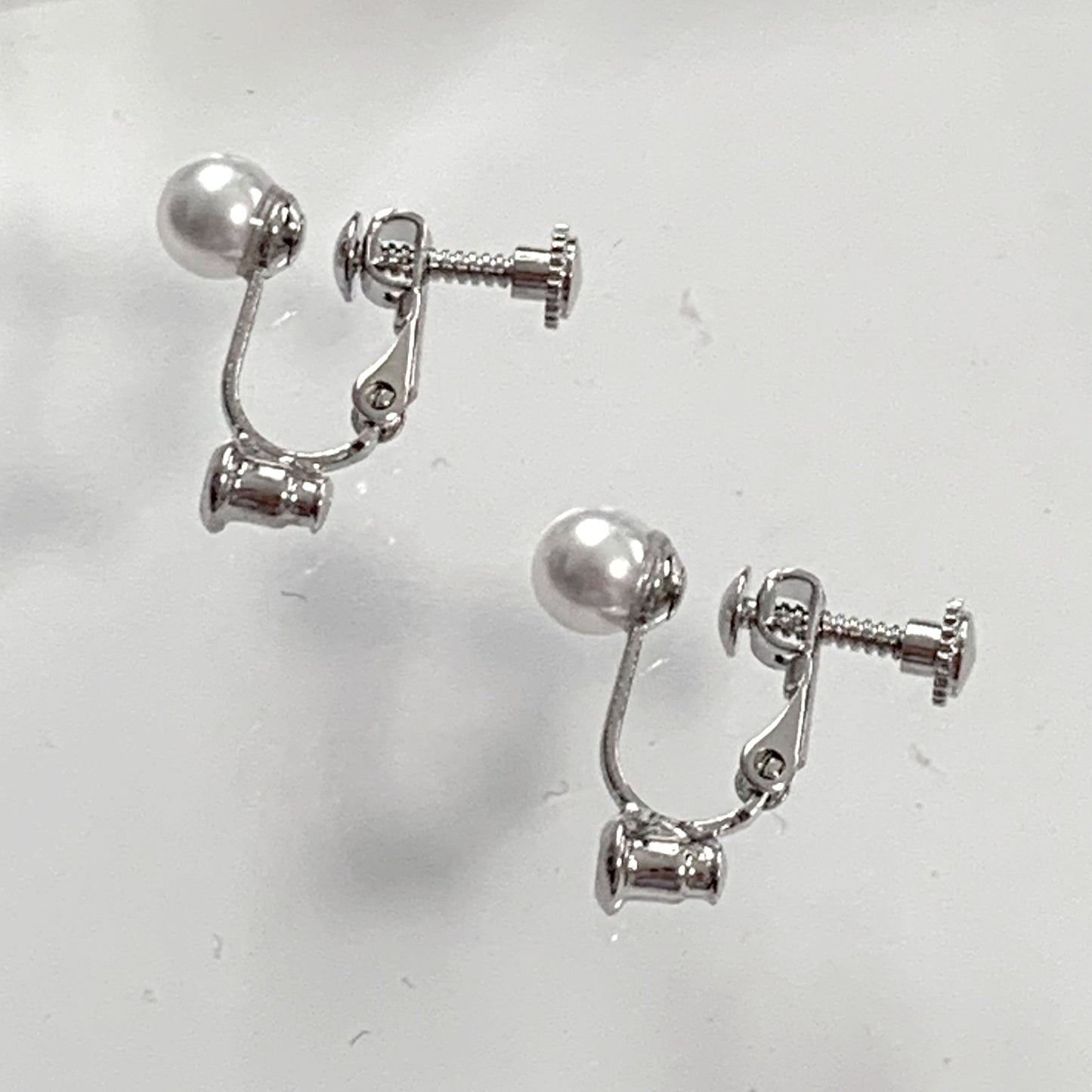 Earring converter with pearls