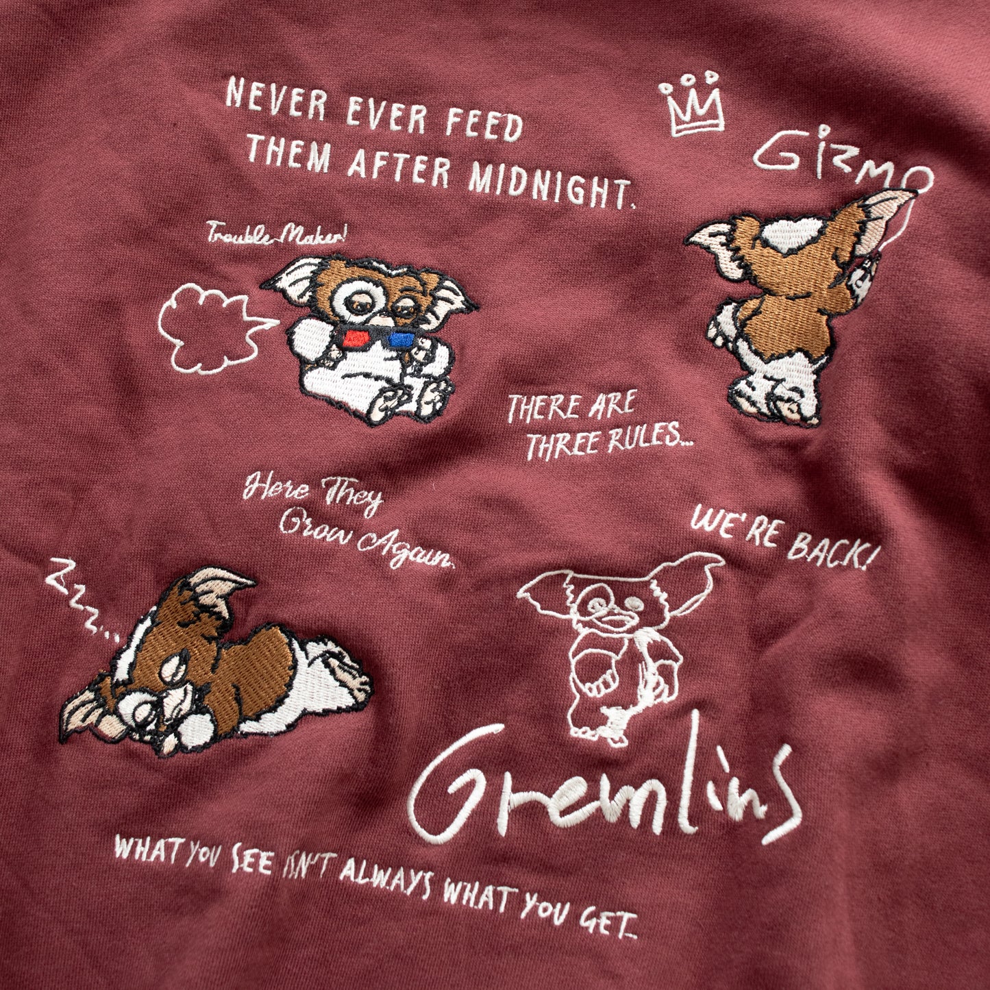GREMLINS Gizmo Doodle Embroidered Sweatshirt WINE RED