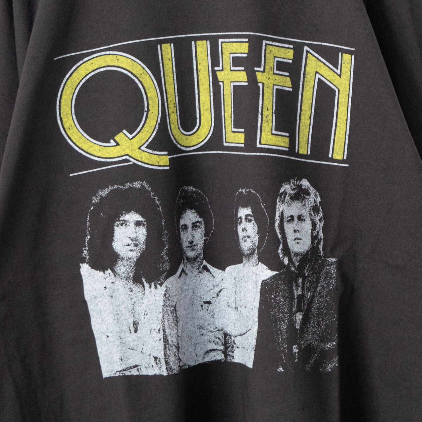 QUEEN フォトプリント ラグラン ロンT CHARCOAL