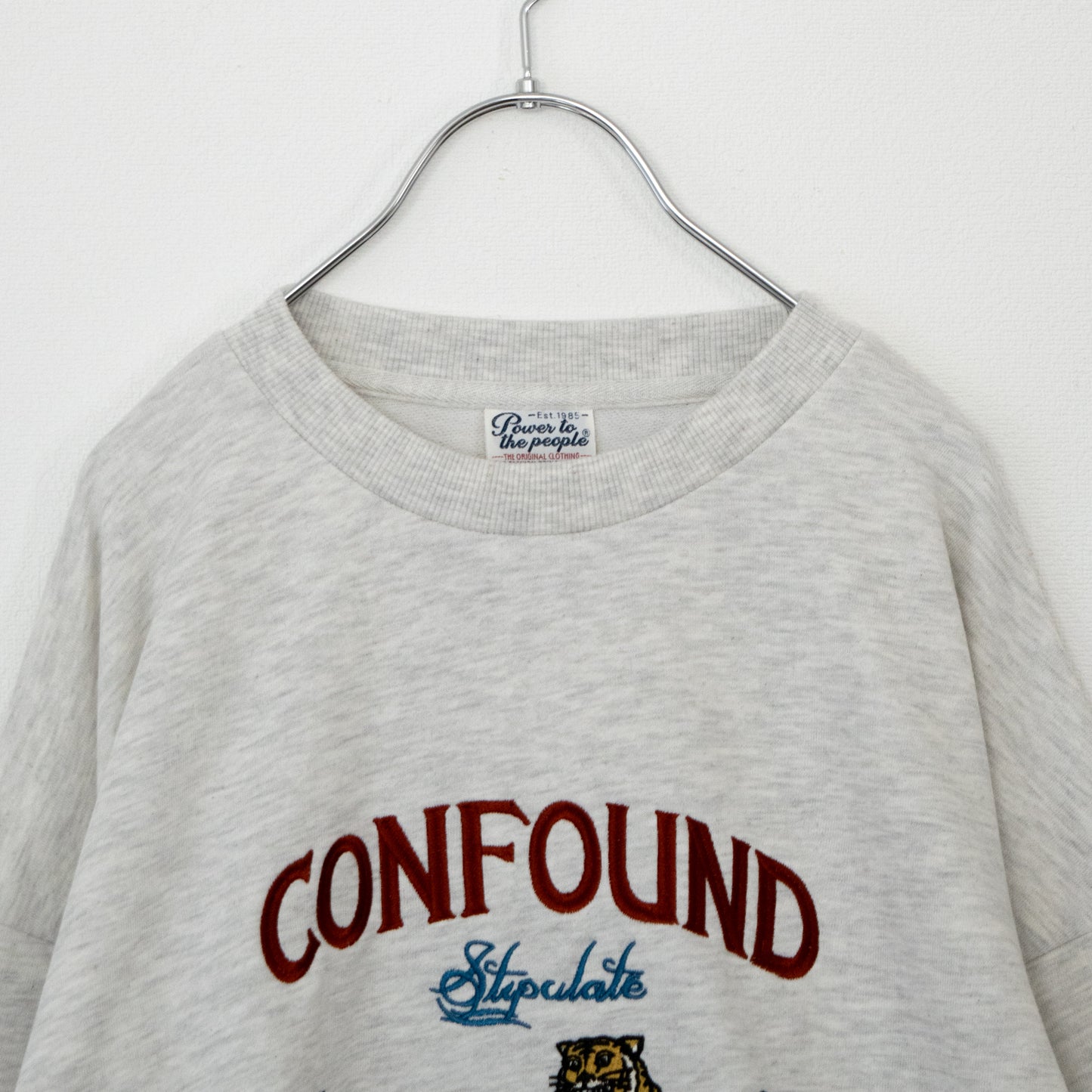 TIGER タイガー刺繍 スウェットトップ KINARI WHITE