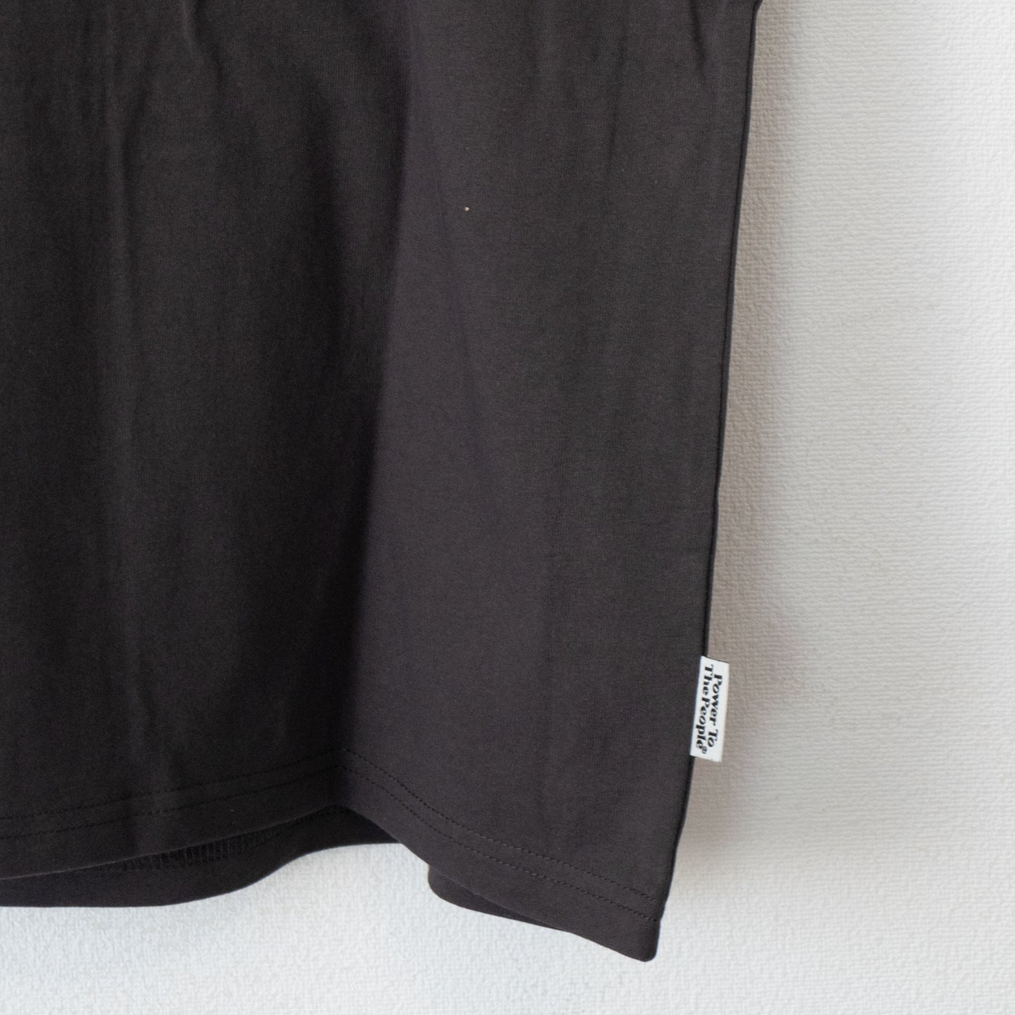 POWER TO THE PEOPLE BEER Embroidered T-Shirt CHARCOAL