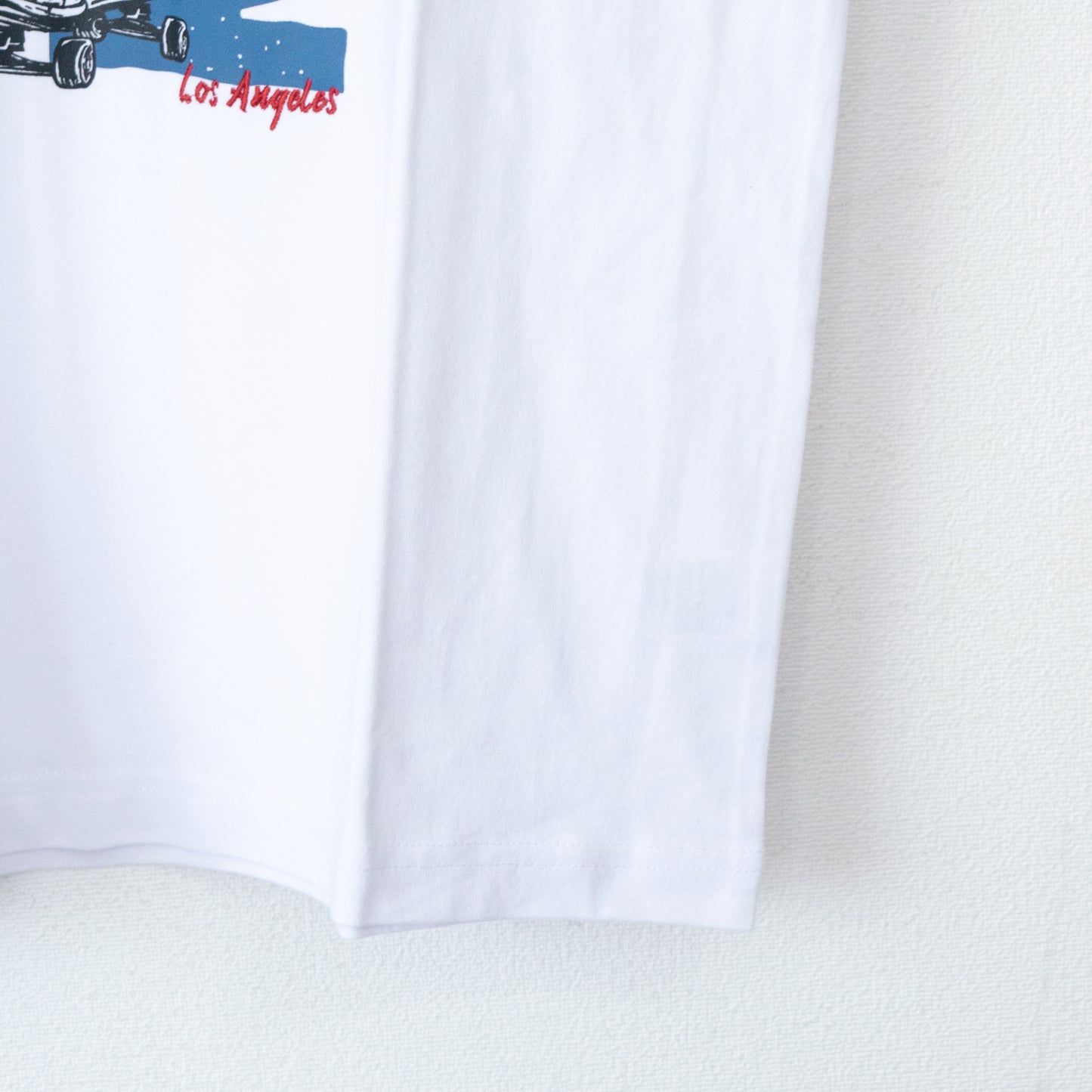 VISION STREET WEAR Betty Boop Graffiti T-shirt WHITE/RED